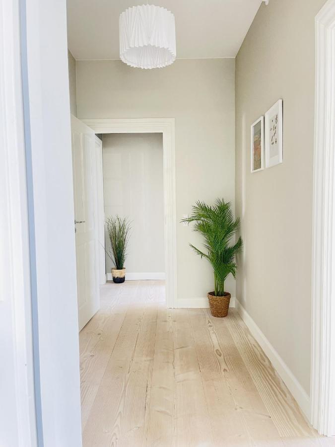 Aday - 2 Bedroom Apartment With Patio Aalborg Buitenkant foto