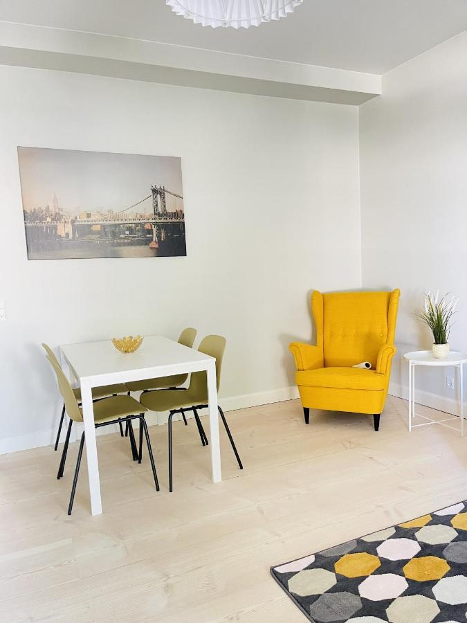 Aday - 2 Bedroom Apartment With Patio Aalborg Buitenkant foto