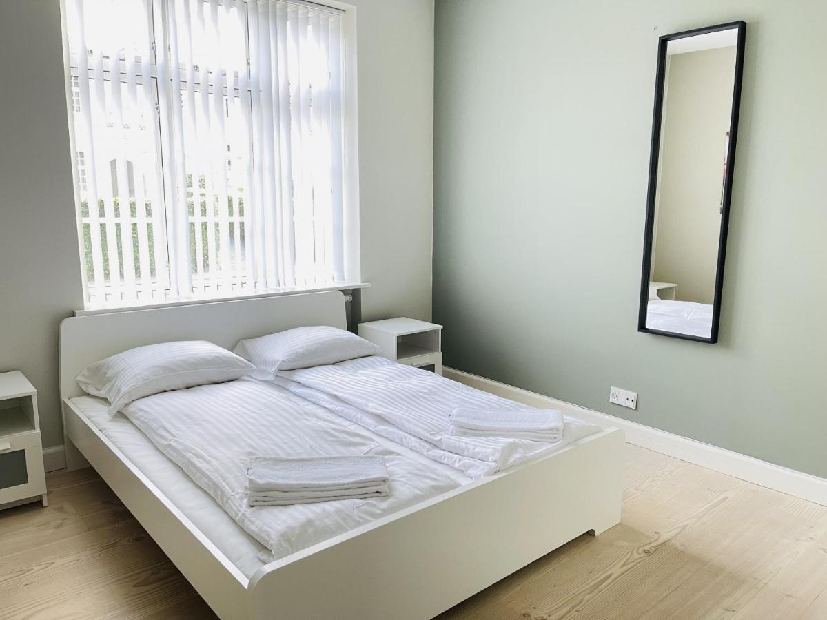 Aday - 2 Bedroom Apartment With Patio Aalborg Buitenkant foto